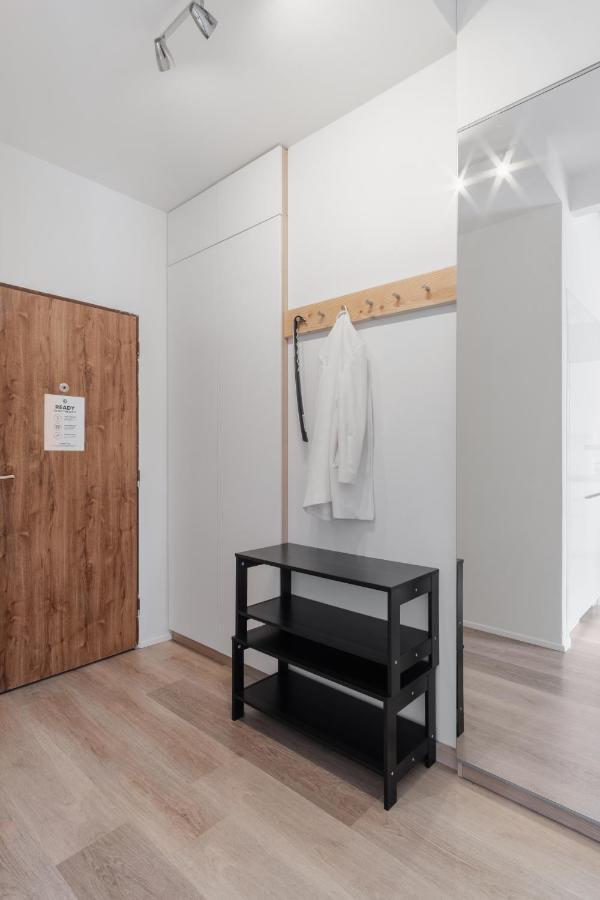 Days - Minimalist Flat - Trendy Karlin Apartamento
