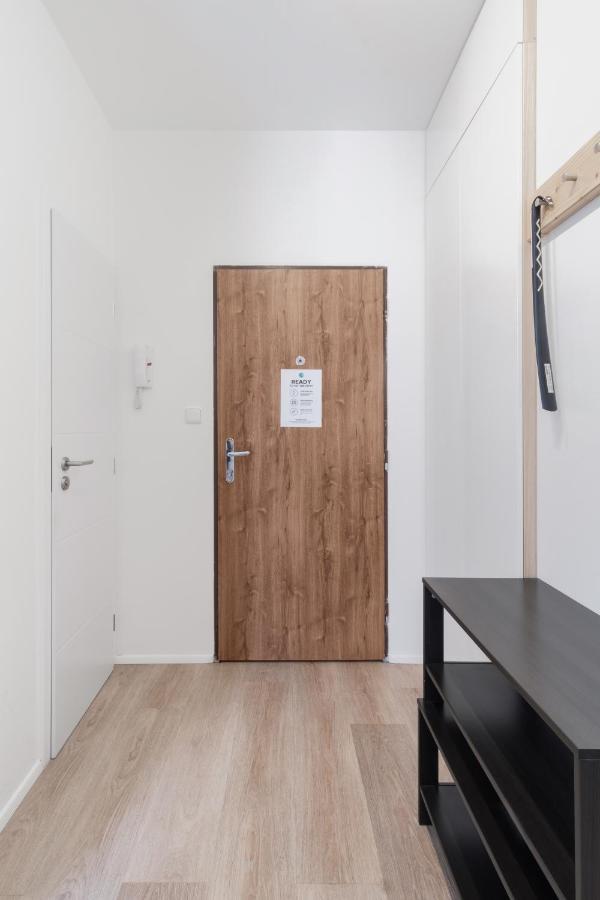 Days - Minimalist Flat - Trendy Karlin Apartamento