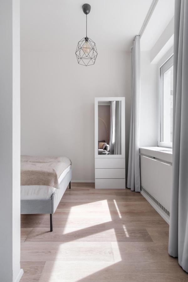 Days - Minimalist Flat - Trendy Karlin Praga