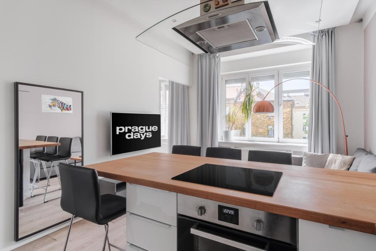 Days - Minimalist Flat - Trendy Karlin Praga