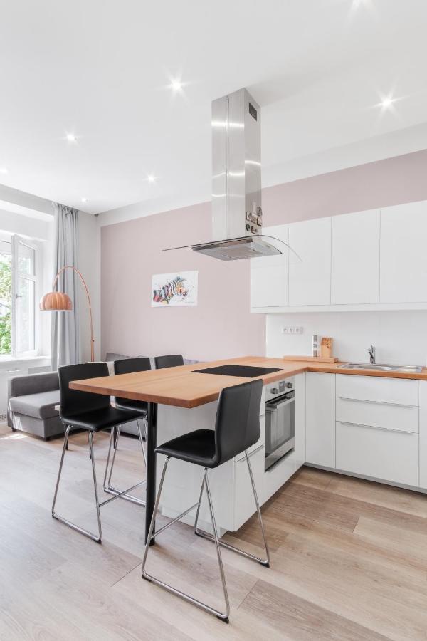 Apartamento Days - Minimalist Flat - Trendy Karlin Praga